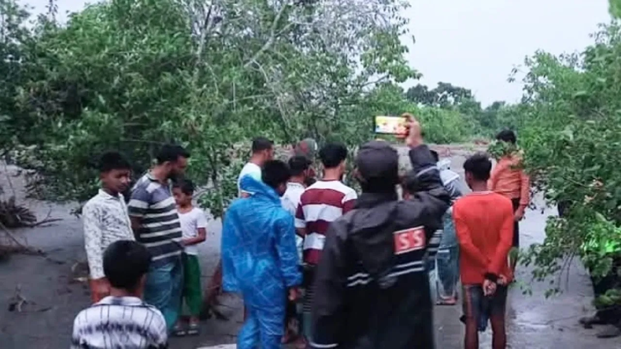 কুয়াকাটার গঙ্গামতি সৈকতে অর্ধগলিত লাশ উদ্ধার