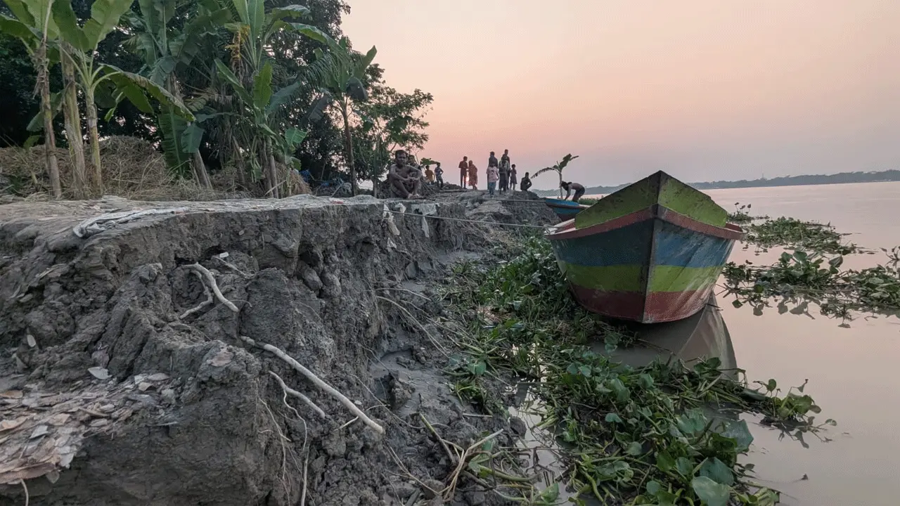 পটুয়াখালীতে ঠিকাদারের দ্বন্দ্বে নদী ভাঙন রোধে ব্যর্থ পাউবো