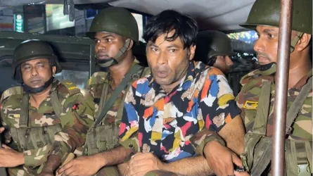 রংপুরে পিস্তল ও দেশীয় অস্ত্রসহ যুবক আটক
