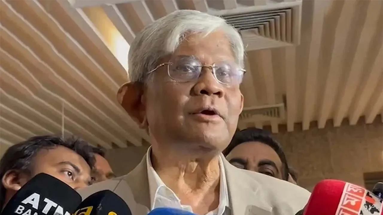 পে কমিশনের প্রতিবেদন দাখিলের পর বাস্তবায়ন বিষয়ে সিদ্ধান্ত নেবে সরকার