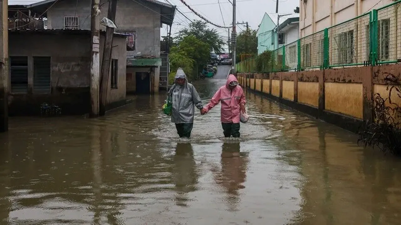 ফিলিপাইনে বন্যা-ভূমিধসে মৃতের সংখ্যা বেড়ে ১৯