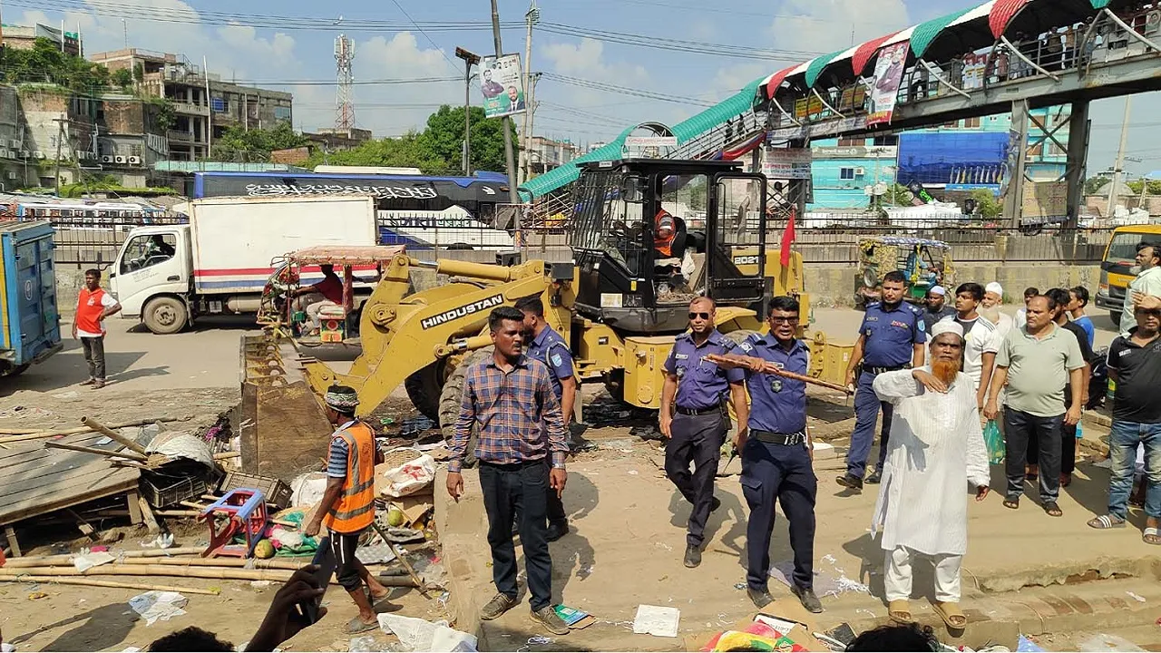 সোনারগাঁওয়ে পাঁচ শতাধিক অবৈধ স্থাপনা উচ্ছেদ