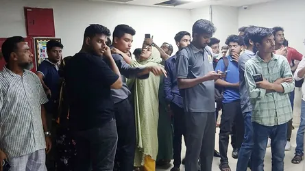 বার্ন ইনস্টিটিউটে স্বজন-সহপাঠীদের আহাজারি