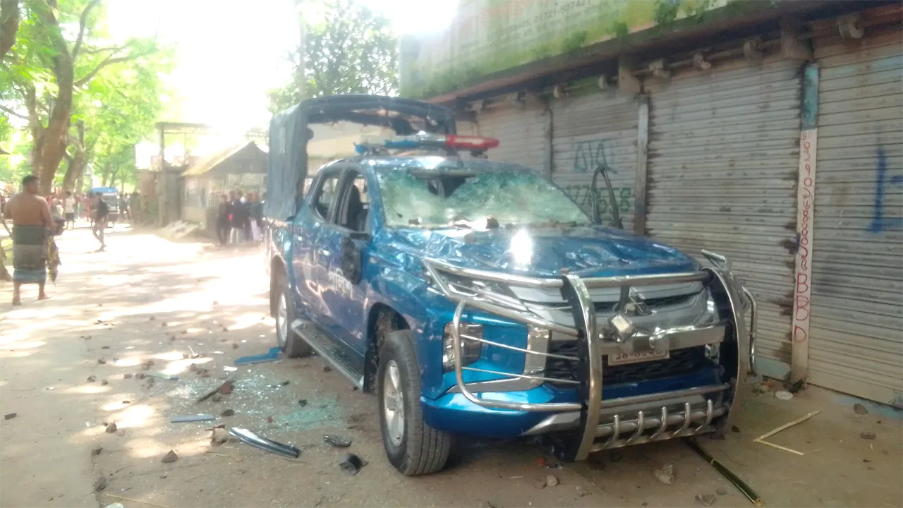 রাজবাড়ীতে নুরাল পাগলের বাড়িতে হামলা, গাড়ি ভাঙচুরের ঘটনায় আটক ৫
