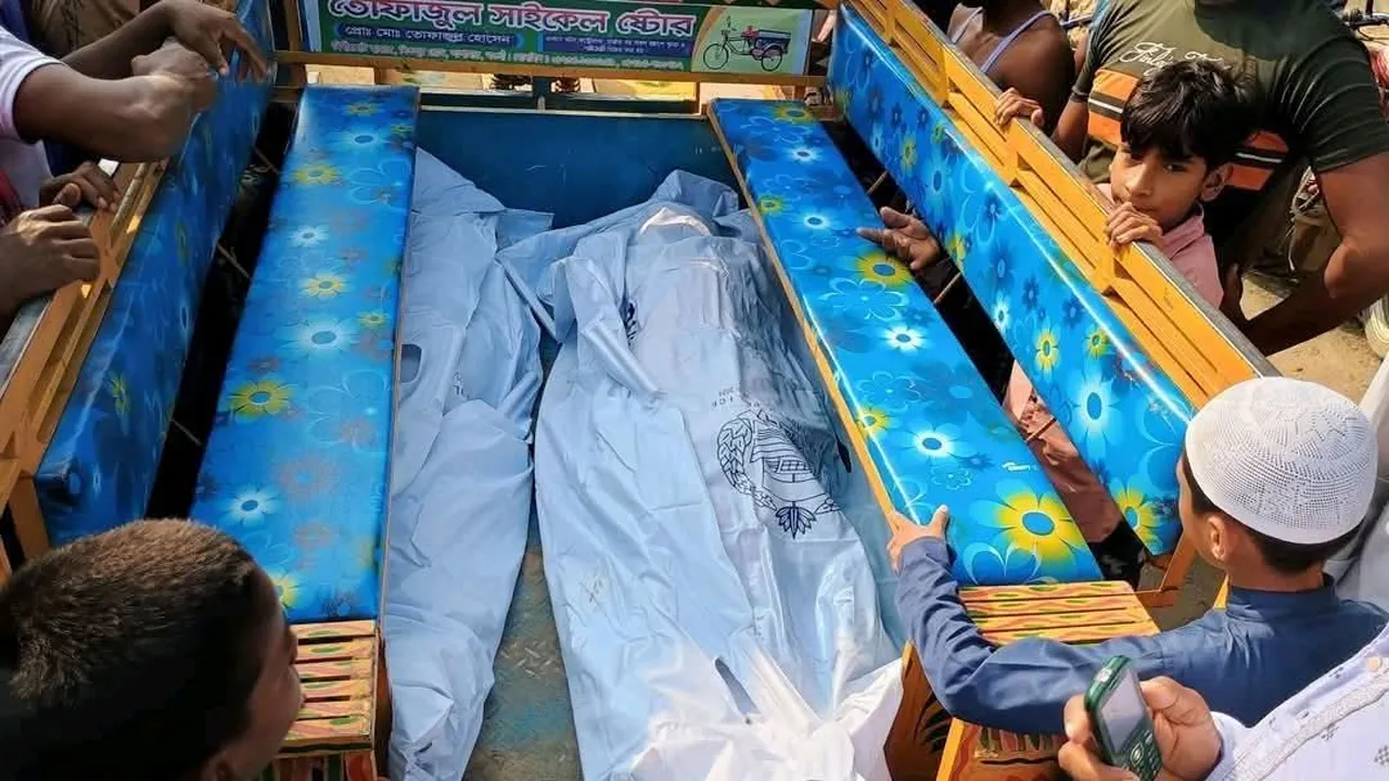 নওগাঁয় স্বামী-স্ত্রীর লাশ উদ্ধার