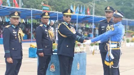 বিমান বাহিনী একাডেমিতে রাষ্ট্রপতি কুচকাওয়াজ অনুষ্ঠিত