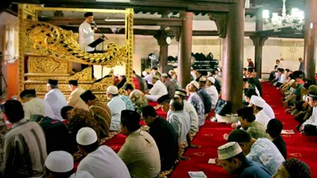 জুমার নামাজে বাংলা খুতবা পাঠে আবারো অনুমতি দিলো কুয়েত