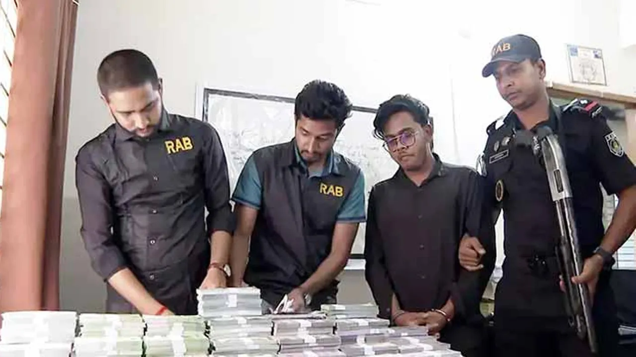 চট্টগ্রামে ডলার-ইউরোসহ কয়েক কোটি টাকার জাল নোট উদ্ধার