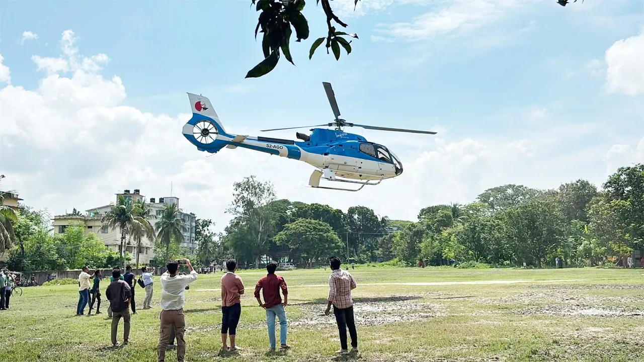 রাবির অসুস্থ শিক্ষার্থীর পাশে প্রশাসন, এয়ার অ্যাম্বুল্যান্সে নেয়া হলো ঢাকায়