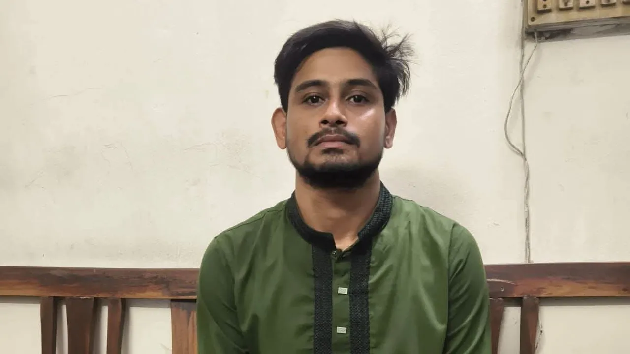 ভারতীয় মাদকসহ রাবি ছাত্রদল নেতা আটক
