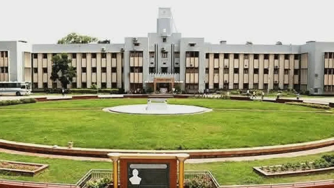 গৌরবের ৭৩ বছর পেরিয়ে নতুন স্বপ্নে রাজশাহী বিশ্ববিদ্যালয়