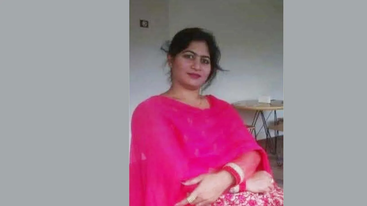 চাটমোহরে জাতীয়তাবাদী মহিলা দলের সাংগঠনিক সম্পাদক রহিমাকে বহিষ্কার
