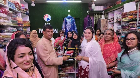 নারীসমাজকে অর্থনৈতিকভাবে স্বাবলম্বী করতে কাজ করছেন প্রধানমন্ত্রী : রহমাতুল্লাহ