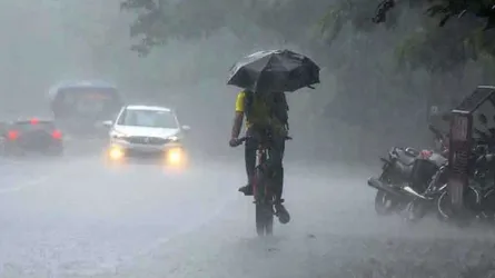 ৩ বিভাগে ৪৮ ঘণ্টা ভারী বৃষ্টির সতর্কতা