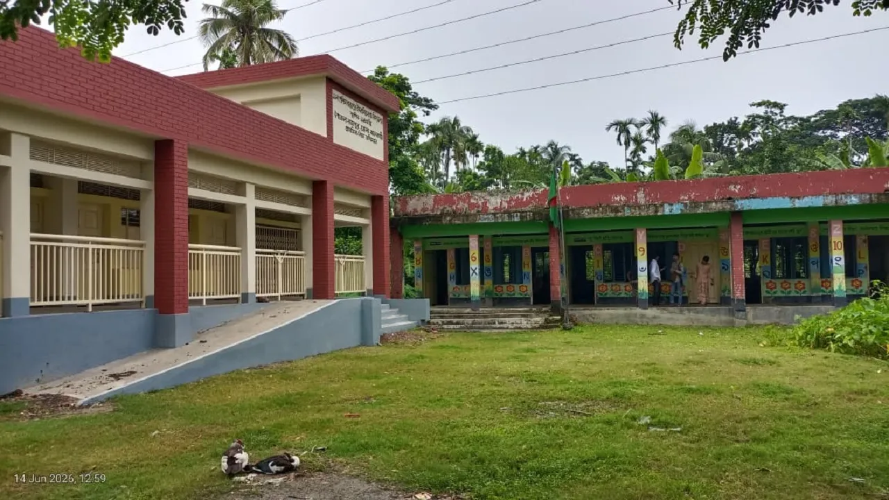 অভিযোগ ও সংবাদ প্রকাশের পর রাজাপুরে বিদ্যালয় ভবন নির্মাণে তদন্ত শুরু