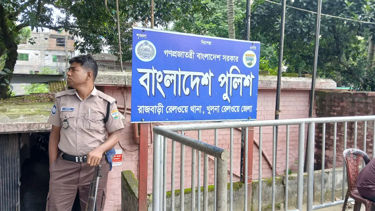 রাজবাড়ীর কালুখালিতে ট্রেনে কাটা পড়ে নিহত ১