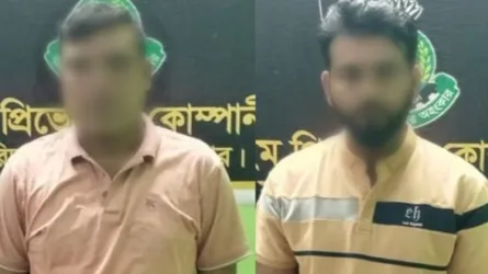 রাজবাড়ীতে সাবমেশিনগান, বিদেশী পিস্তল ও গুলিসহ ২ অস্ত্রধারী সন্ত্রাসী গ্রেফতার