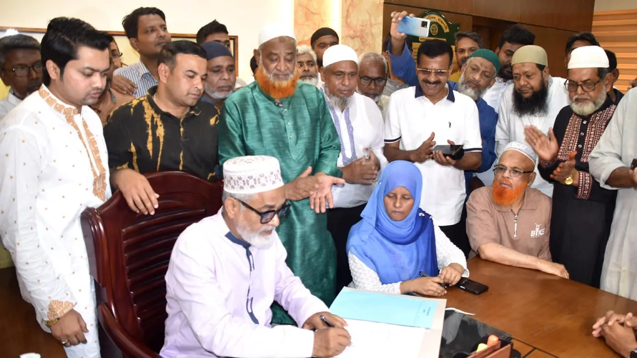 রাজশাহী জেলা পরিষদ প্রশাসকের দায়িত্ব নিলেন অ্যাডভোকেট এরশাদ