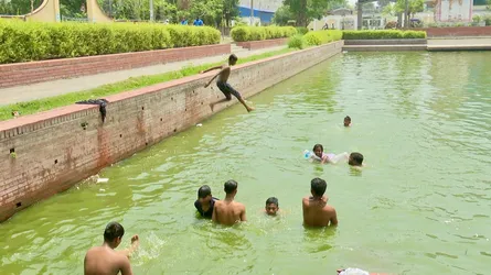 রাজশাহীতে তীব্র তাপপ্রবাহ, জনজীবন স্থবির