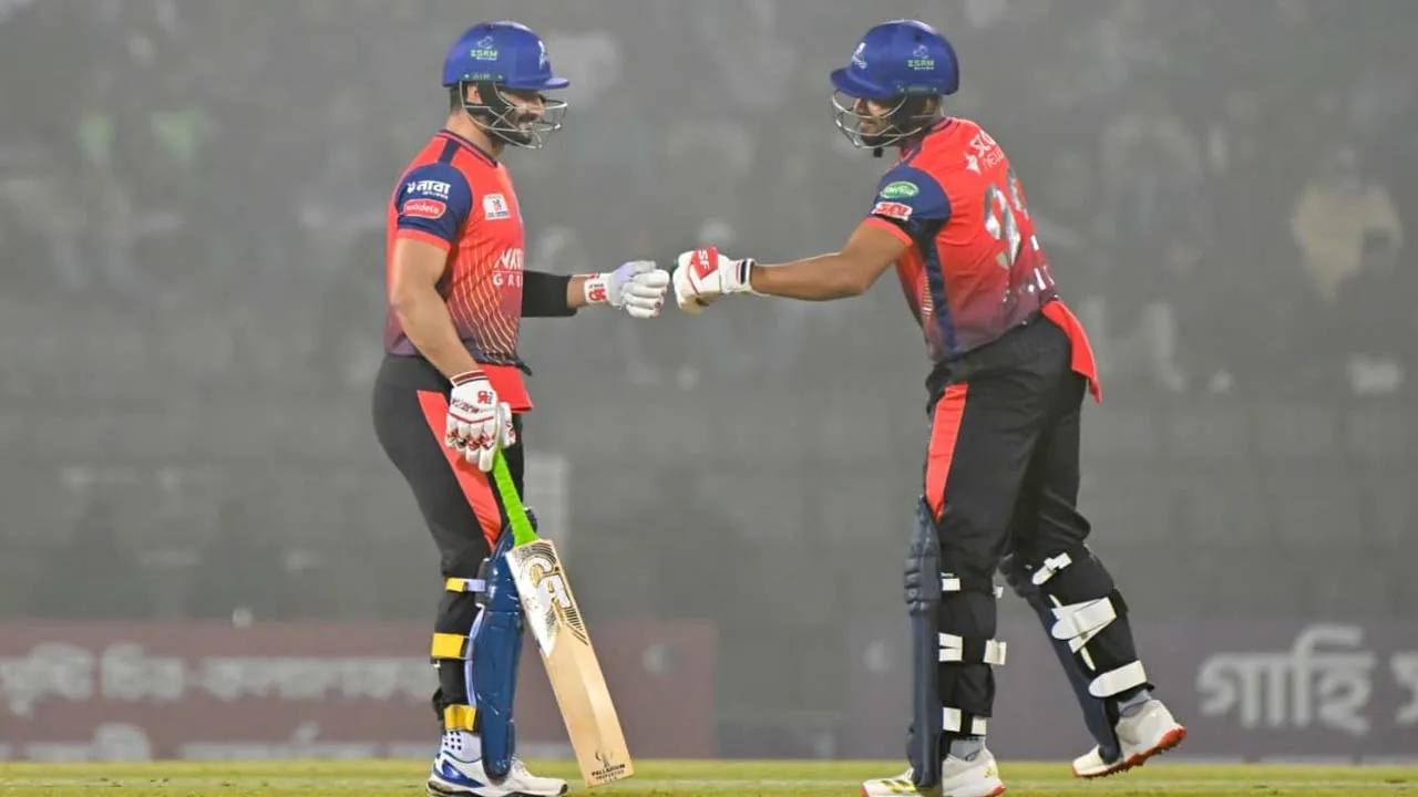 নাটকীয়তায় ভরপুর ম্যাচে শেষ হাসি রাজশাহীর, নায়ক রিপন মণ্ডল