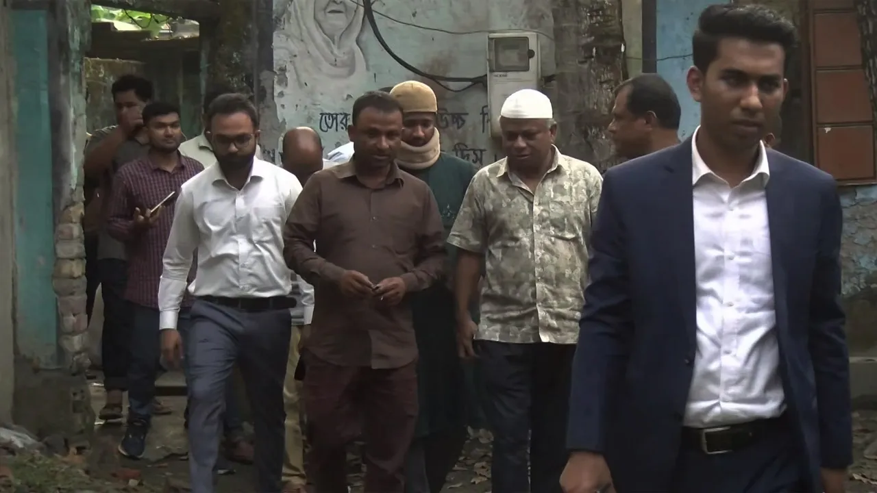 রংপুরে বিপুল পরিমাণ পলিথিন জব্দ, মালিকের তিনমাসের কারাদণ্ড