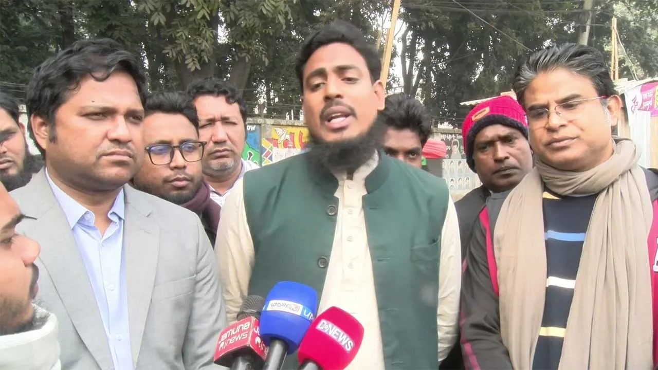 শুধু গ্যানম্যান দিয়ে রাজিনীতিবিদদের নিরাপত্তা সম্ভব নয়: আখতার