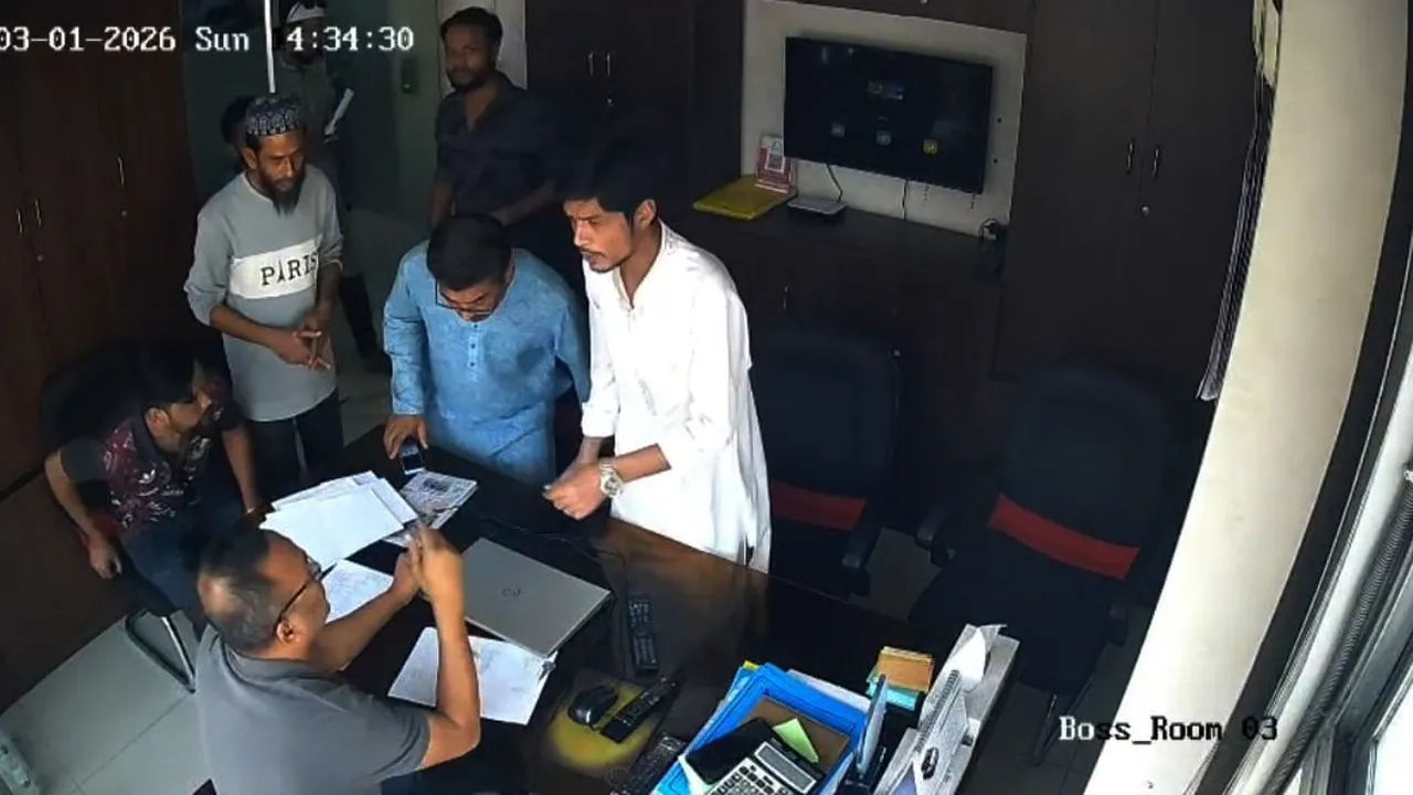 রংপুরে সিগনাল অপারেটর ক্যাবল ওয়ানের অফিসে হামলা