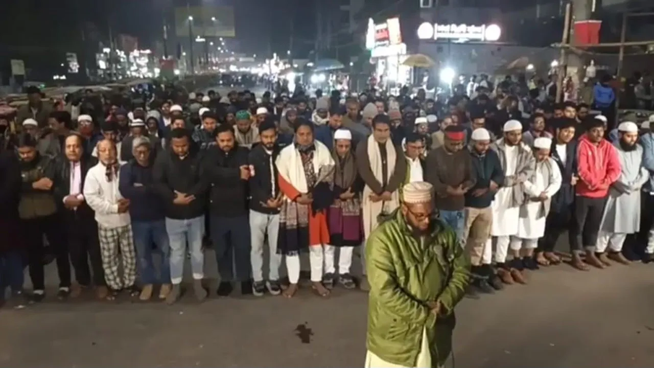 রংপুরে শহীদ ওসমান হাদির গায়েবানা জানাজা অনুষ্ঠিত