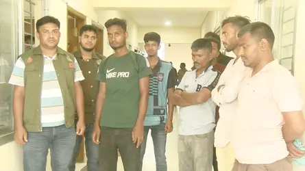 রংপুর মেডিক্যাল হাসপাতালে অ্যাম্বুলেন্স সিন্ডিকেটের ৭ সদস্য গ্রেফতার