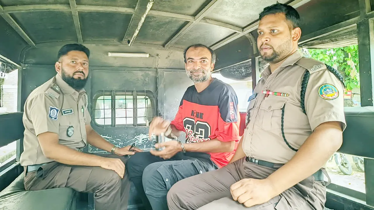 রংপুরে টিবিসির পণ্য কালোবাজারে বিক্রি, ডিলারের কারাদণ্ড