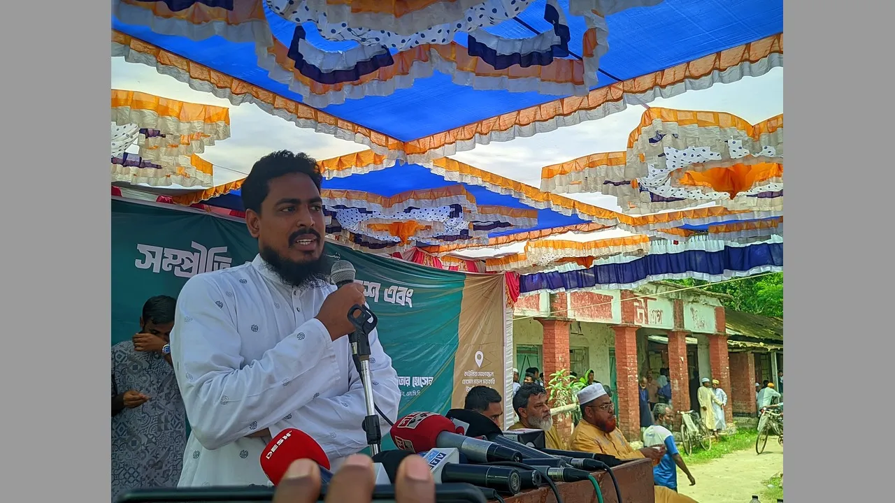 রাজনীতিতে যারা প্রতিবন্ধকতা চায়, তাদের বিরুদ্ধে প্রতিরোধ গড়ে তুলব