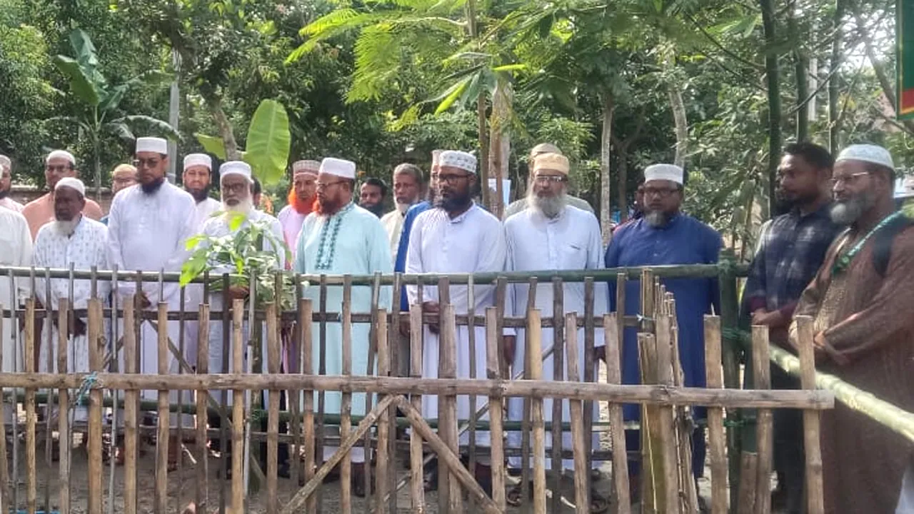 শহীদ আবু সাঈদের কবর জিয়ারত ও পরিবারের খোঁজ নিলো জামায়াত