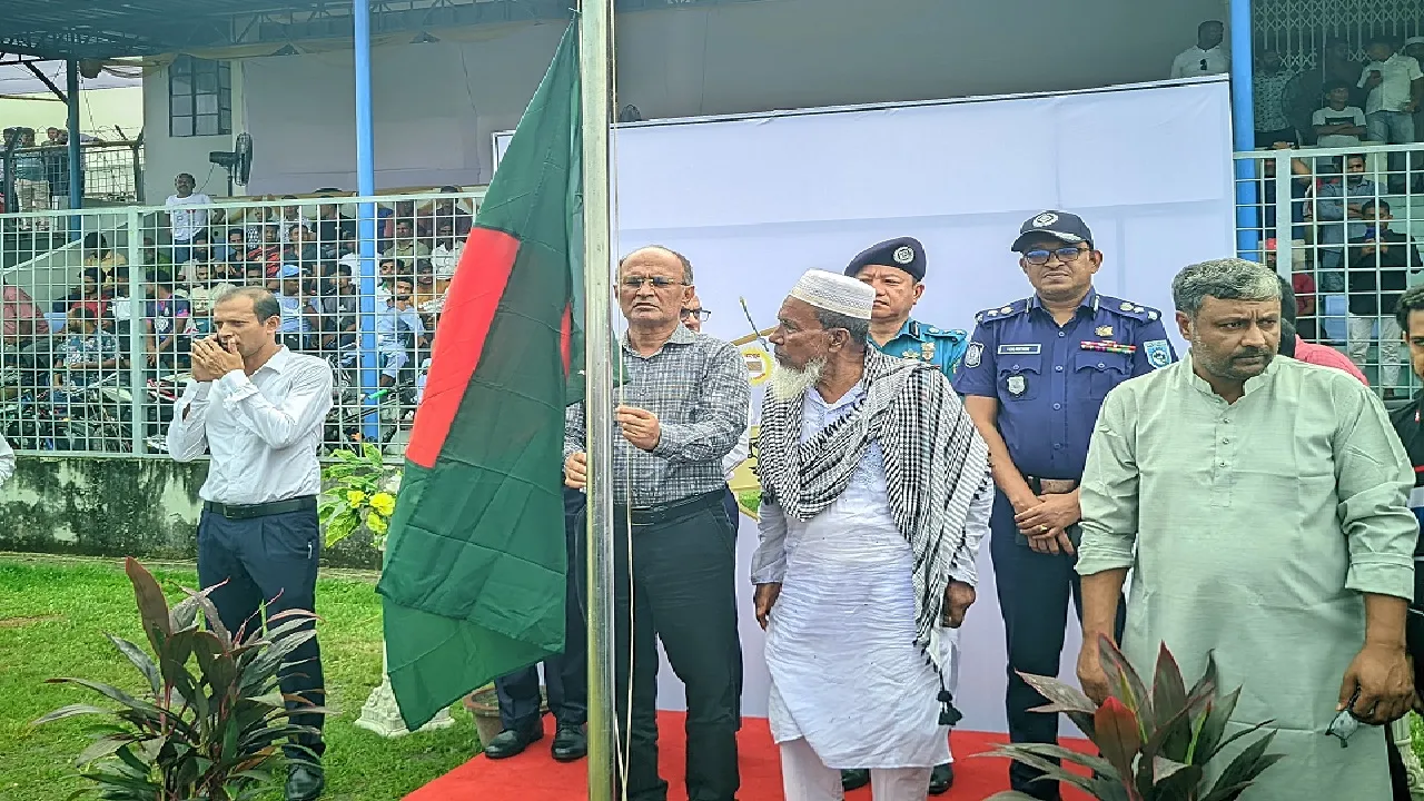 রংপুরে ‘জুলাই ৩৬’ গোল্ডকাপ ফুটবল টুর্নামেন্ট শুরু