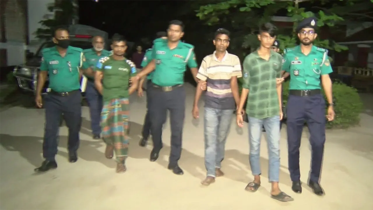 রংপুরে গৃহবধূকে ধর্ষণের ঘটনায় ৩ জন গ্রেফতার