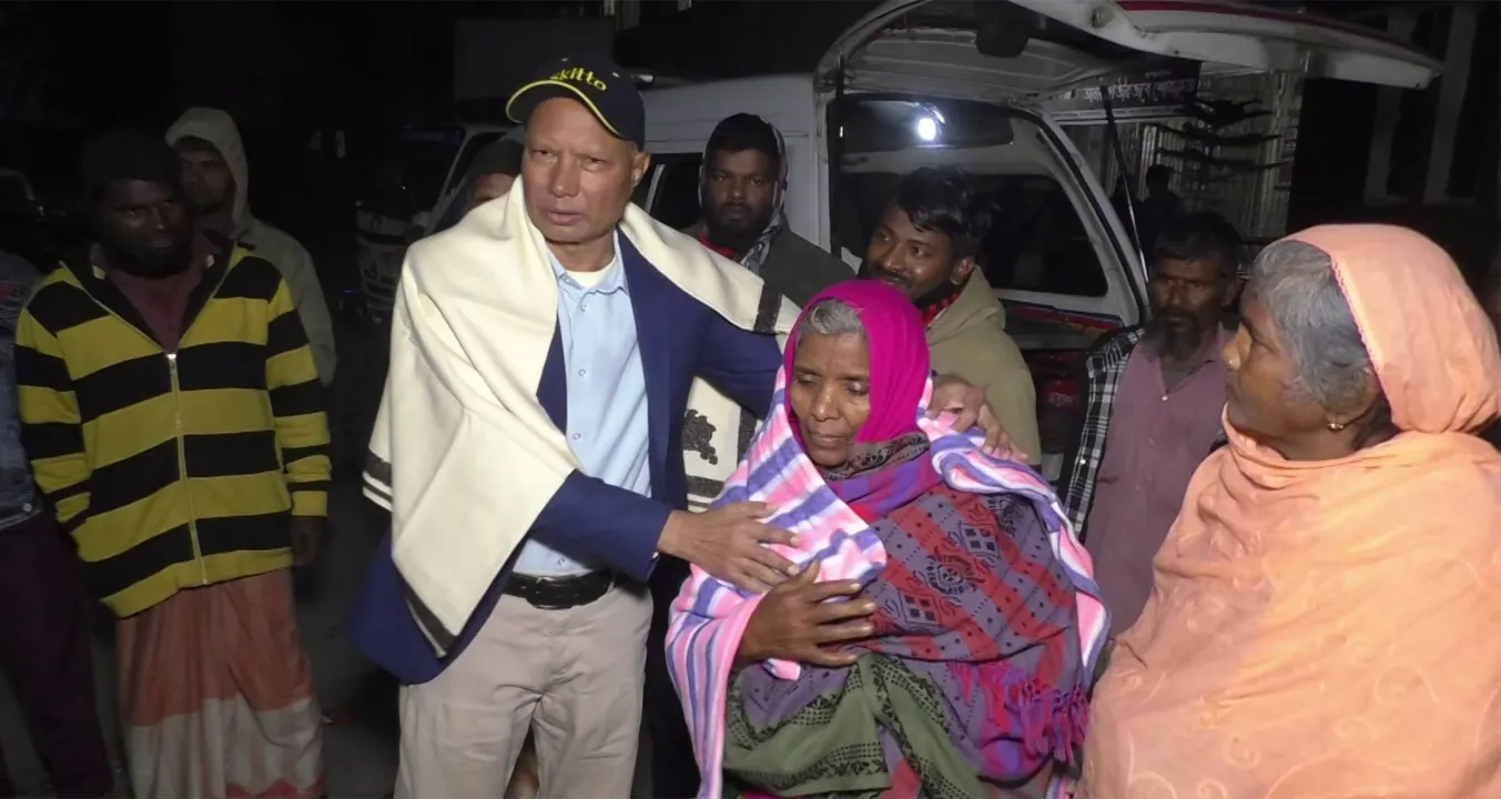 রংপুরে মহানগর পুলিশ কমিশনারের কম্বল বিতরণ