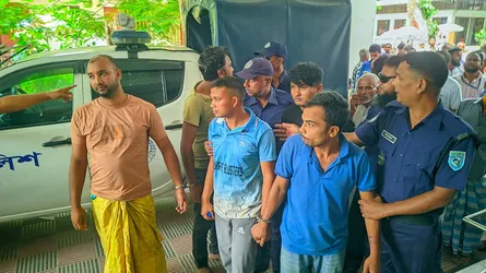 রংপুরে হিন্দুদের বাড়িঘরে হামলা-ভাংচুর : গ্রেফতার ৫ জন ২ দিনের রিমান্ডে