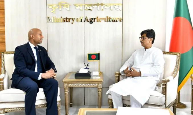 কৃষিমন্ত্রীর সাথে কানাডার হাইকমিশনারের সাক্ষাৎ