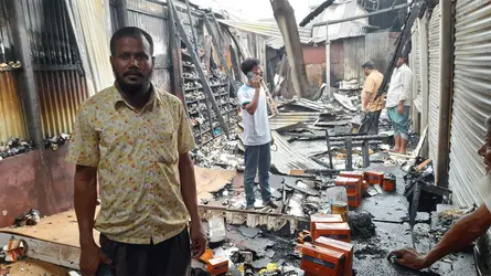 রৌমারীতে আগুনে পুড়ে গেছে কোটি টাকার মালামাল