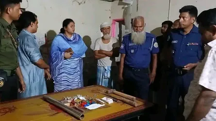 রাজাপুরে মাদকের আসরে ইউএনওর হানা, কারবারির কারাদণ্ড