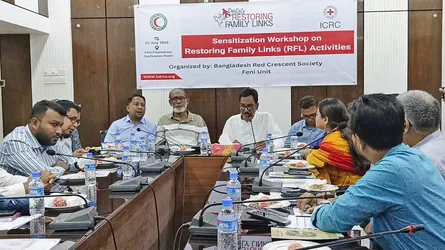 ফেনীতে পারিবারিক বন্ধন পুনরুদ্ধারে রেড ক্রিসেন্টের প্রশিক্ষণ কর্মশালা