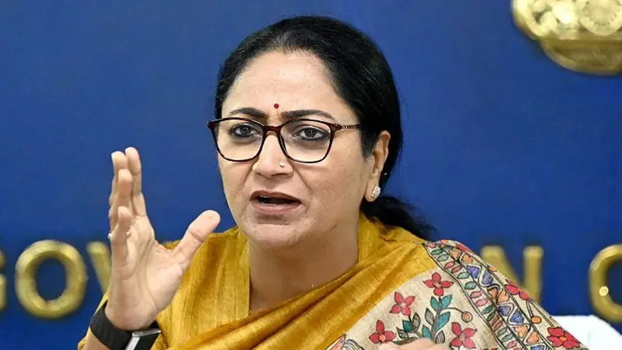 দিল্লির সত্য নিকেতনে ভবন ধসে পড়ার কারণ জানালেন মুখ্যমন্ত্রী রেখা গুপ্তা