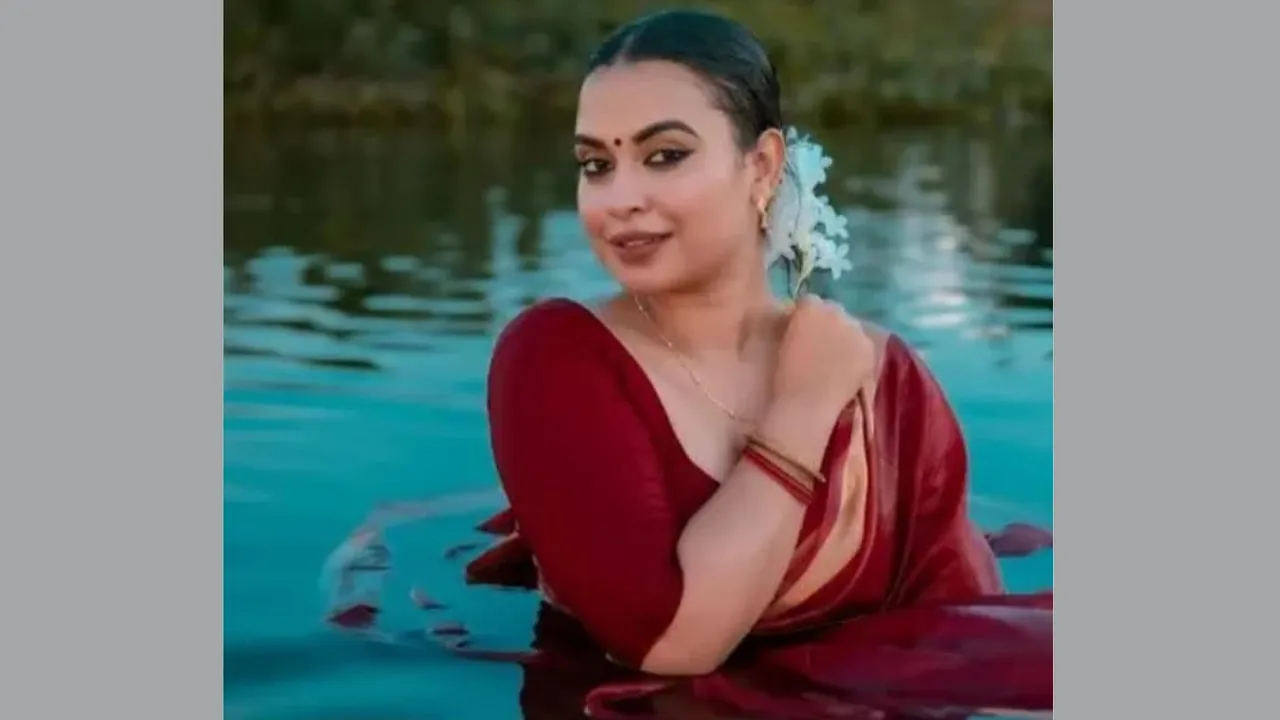 প্রেমিককে ভিডিও কলে রেখে অভিনেত্রী রিধিকার ‌‘আত্মহত্যা’