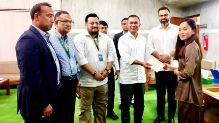 ফুটবলার ঋতুপর্ণার গৃহ নির্মাণে আর্থিক অনুদান দিলেন প্রধানমন্ত্রী