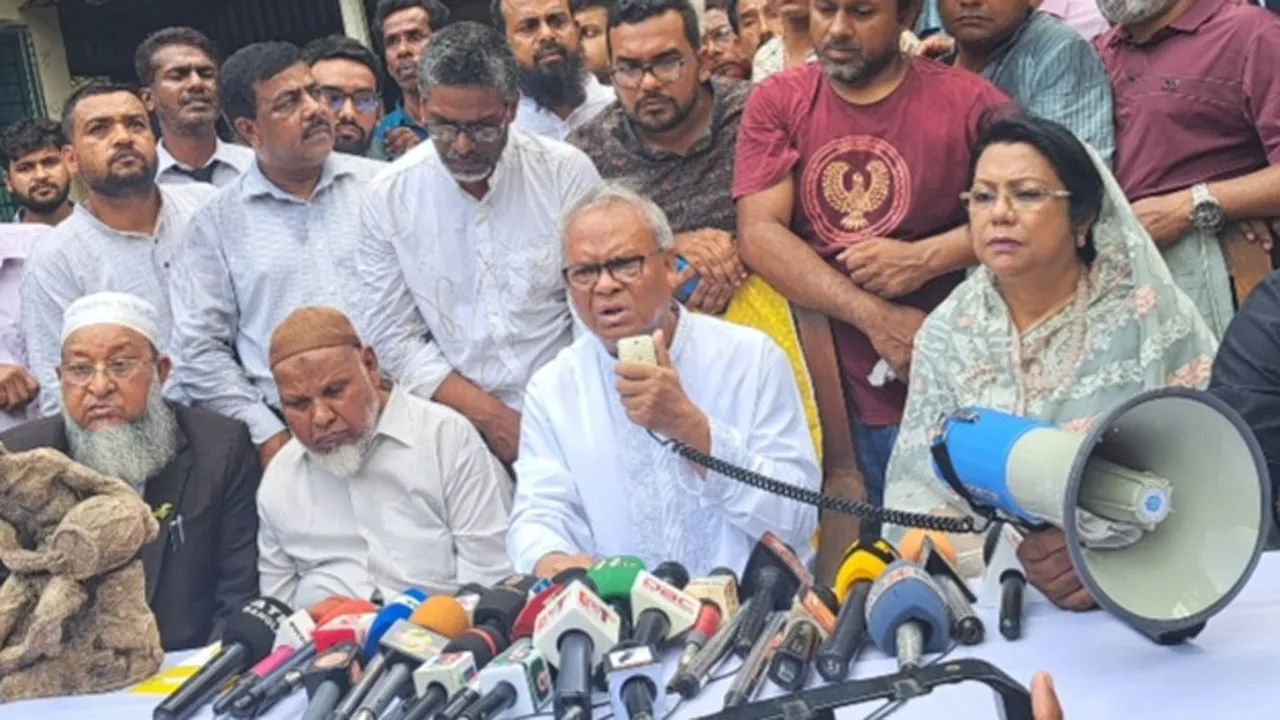 আইনগতভাবে অন্তর্বর্তী সরকারের কোনো ভিত্তি নেই : রুহুল কবির রিজভী
