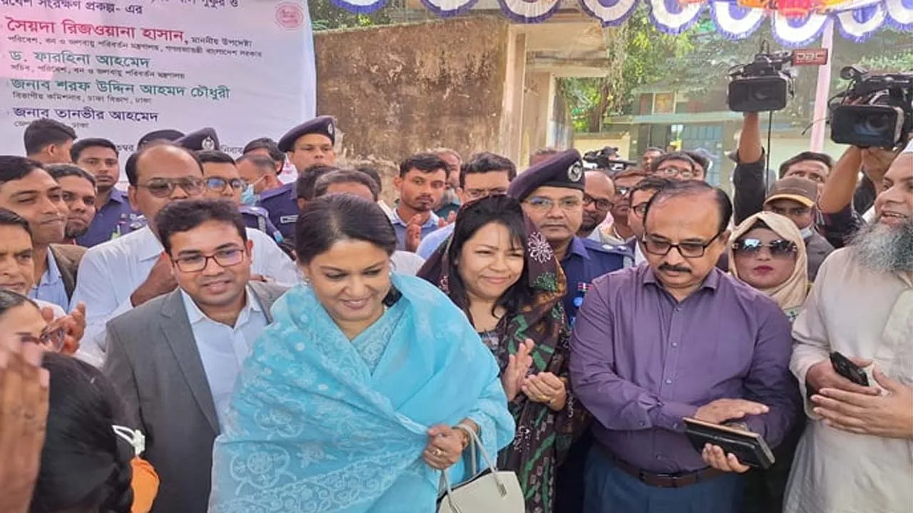 পুকুর ও জলাশয় রক্ষা করা আমাদের সকলের দায়িত্ব : পরিবেশ উপদেষ্টা
