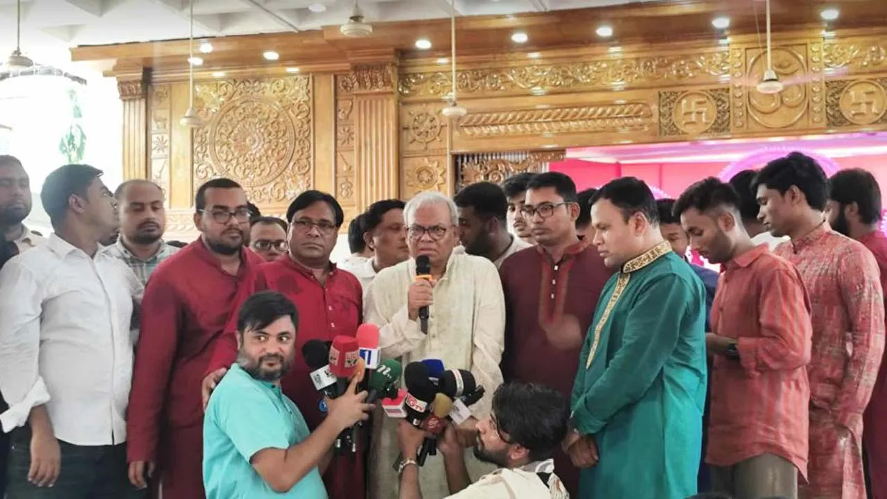 ধর্ম-বর্ণ নির্বিশেষে অপশক্তিকে প্রতিহত করা হবে : হুঁশিয়ারি রিজভীর