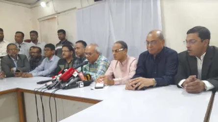 ব্যাংক লুটের টাকায় কেনা হচ্ছে ককটেল : রিজভী