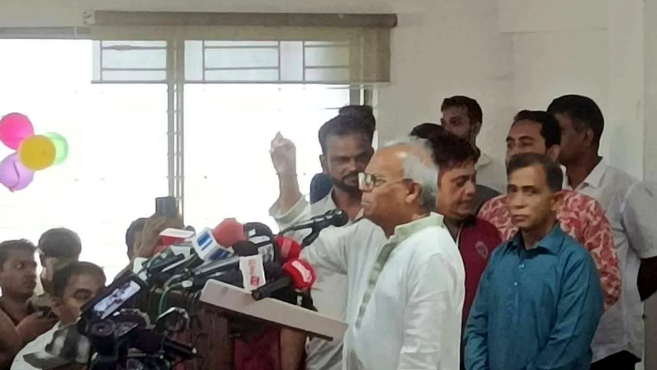দারিদ্র্য বিমোচনে বিএনপি সবসময় চ্যাম্পিয়ন : রিজভী