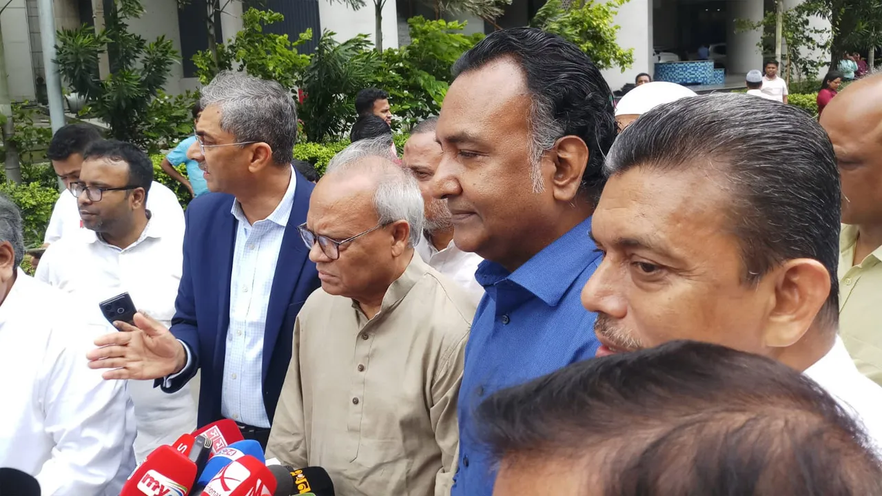 বিএনপির রাষ্ট্রপতি প্রার্থী মির্জা ফখরুল, দল থেকে পদত্যাগ