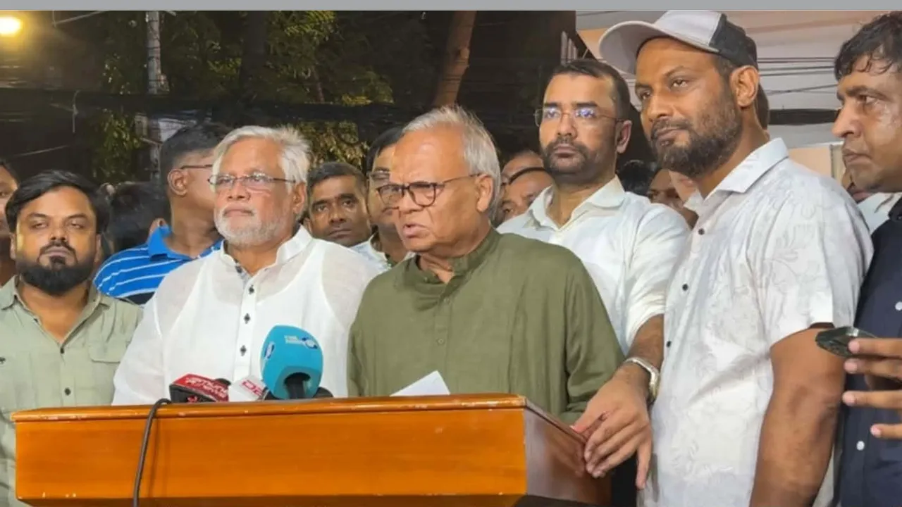 ডেঙ্গু প্রতিরোধে উপজেলা ও জেলা পর্যায়ের সব হাসপাতালে মশারি সরবরাহ করা হবে : রিজভী